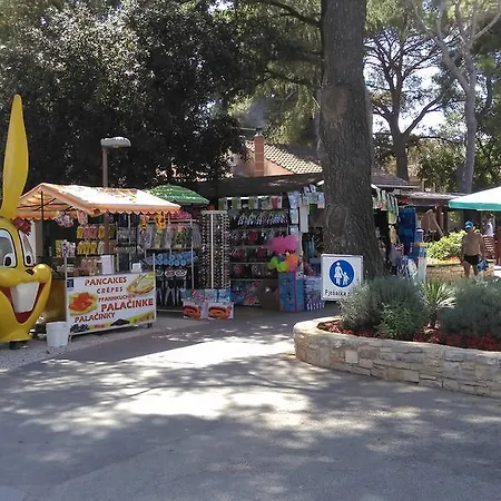 Holiday home Mobile Cinzia Pula