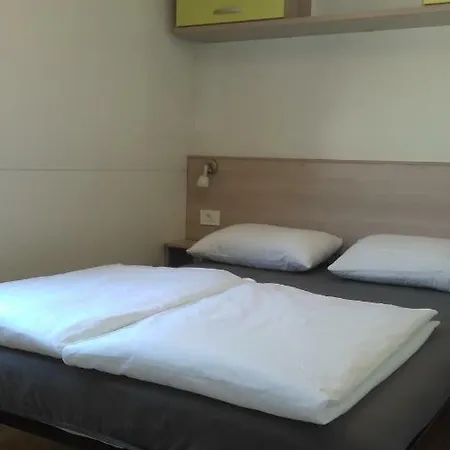 Holiday home Mobile Cinzia *