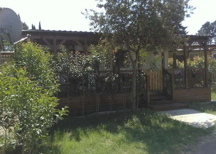 Mobile Cinzia 度假居 *